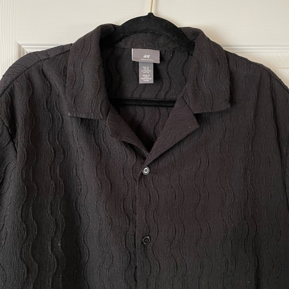 Men's H&M Textured Black Shirt